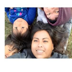 Meet your Posher, Paola